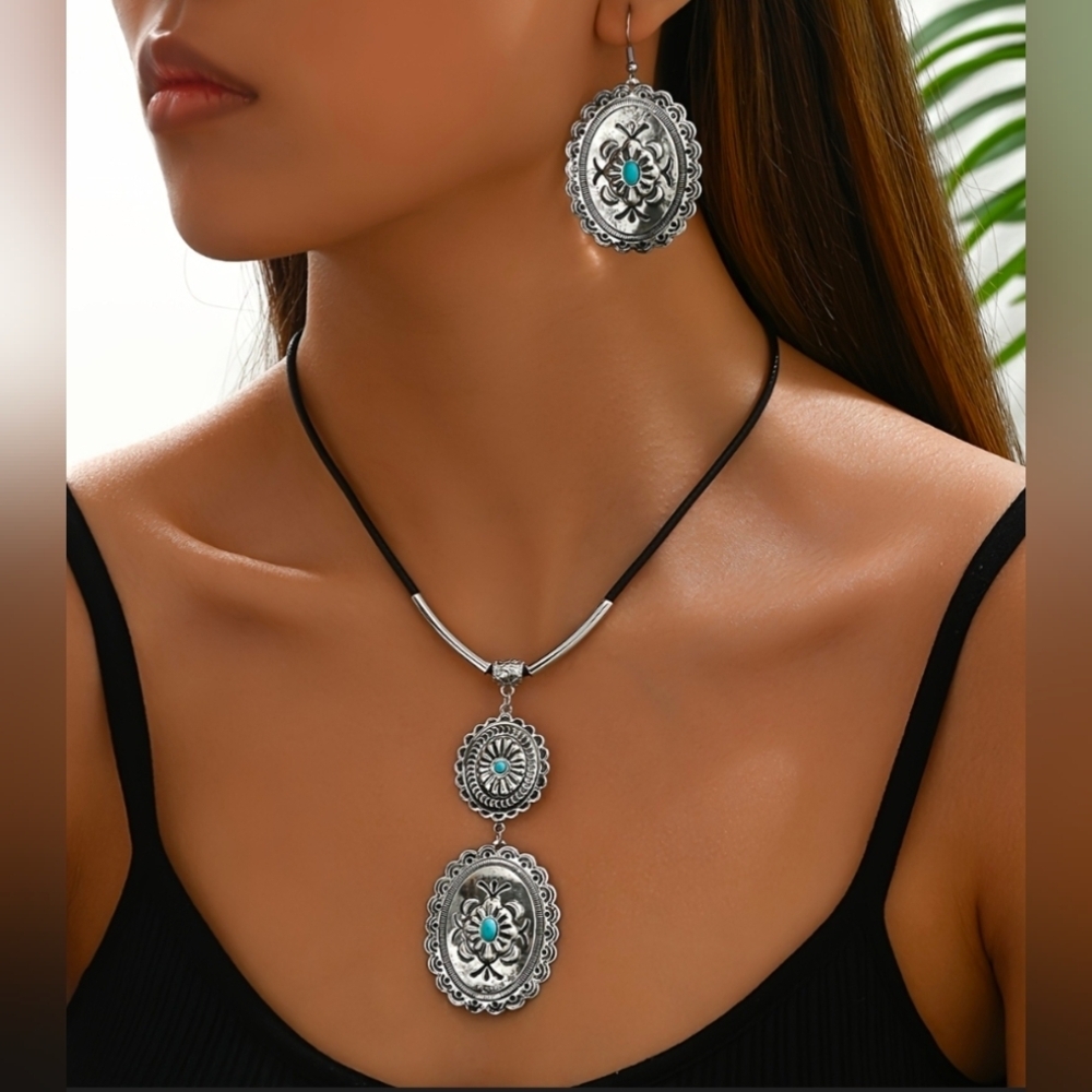 Silver and Turquoise Floral Earrings And Necklace Set